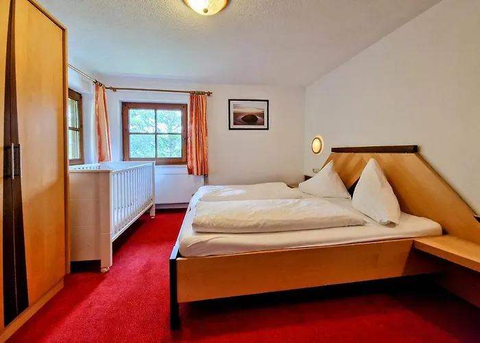 Semesterbostad Alpenschloessl