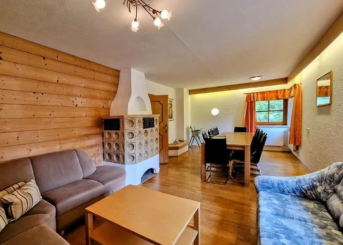 Semesterbostad Alpenschloessl *