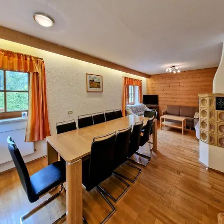 Alpenschloessl Lermoos